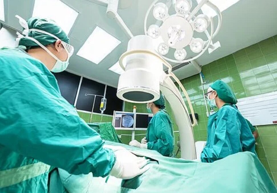 opération chirurgical